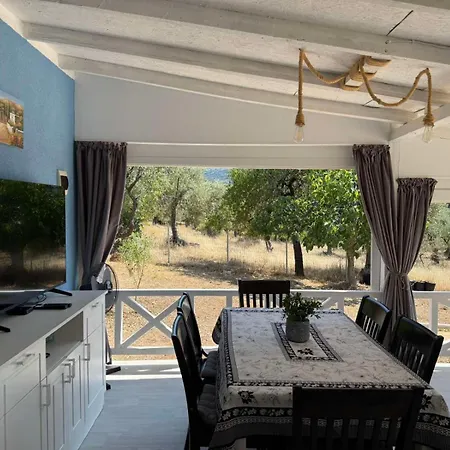 Olive Hill Holiday home *